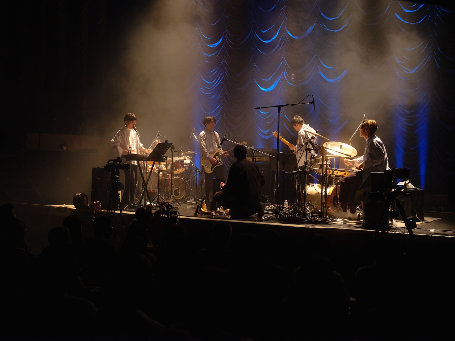 蓮沼執太チームツアー「重力」東京キネマ倶楽部公演の様子。（Photo by Kohei Yamamoto）