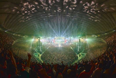 「Vaundy DOME TOUR 2026 “SILENCE”」東京・東京ドーム公演の様子。（撮影：森好弘）