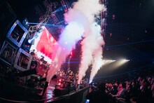 「INUWASI BAND SET TOUR 2025-2026〝狗鷲戦閃〟」ファイナル公演の様子。（撮影：真島洸）