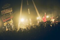 「ライブナタリー “スキマスイッチ × Penthouse”」スキマスイッチのステージの様子。