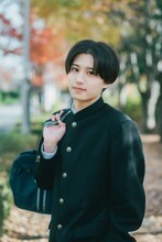 米尾賢人（龍宮城）