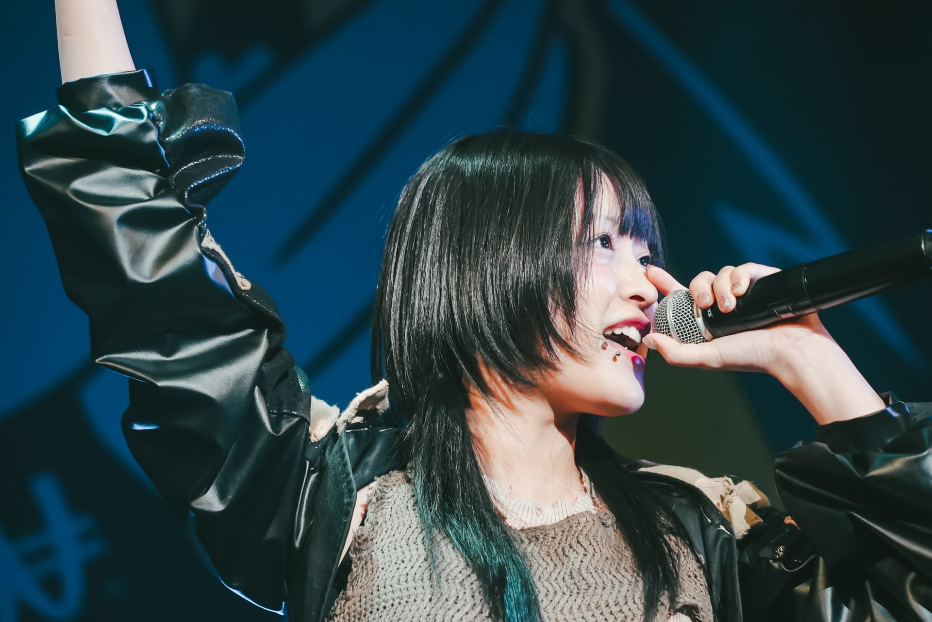 ASPからチッチチチーチーチー脱退、「ASP CRUSH TOUR」涙こらえて笑顔