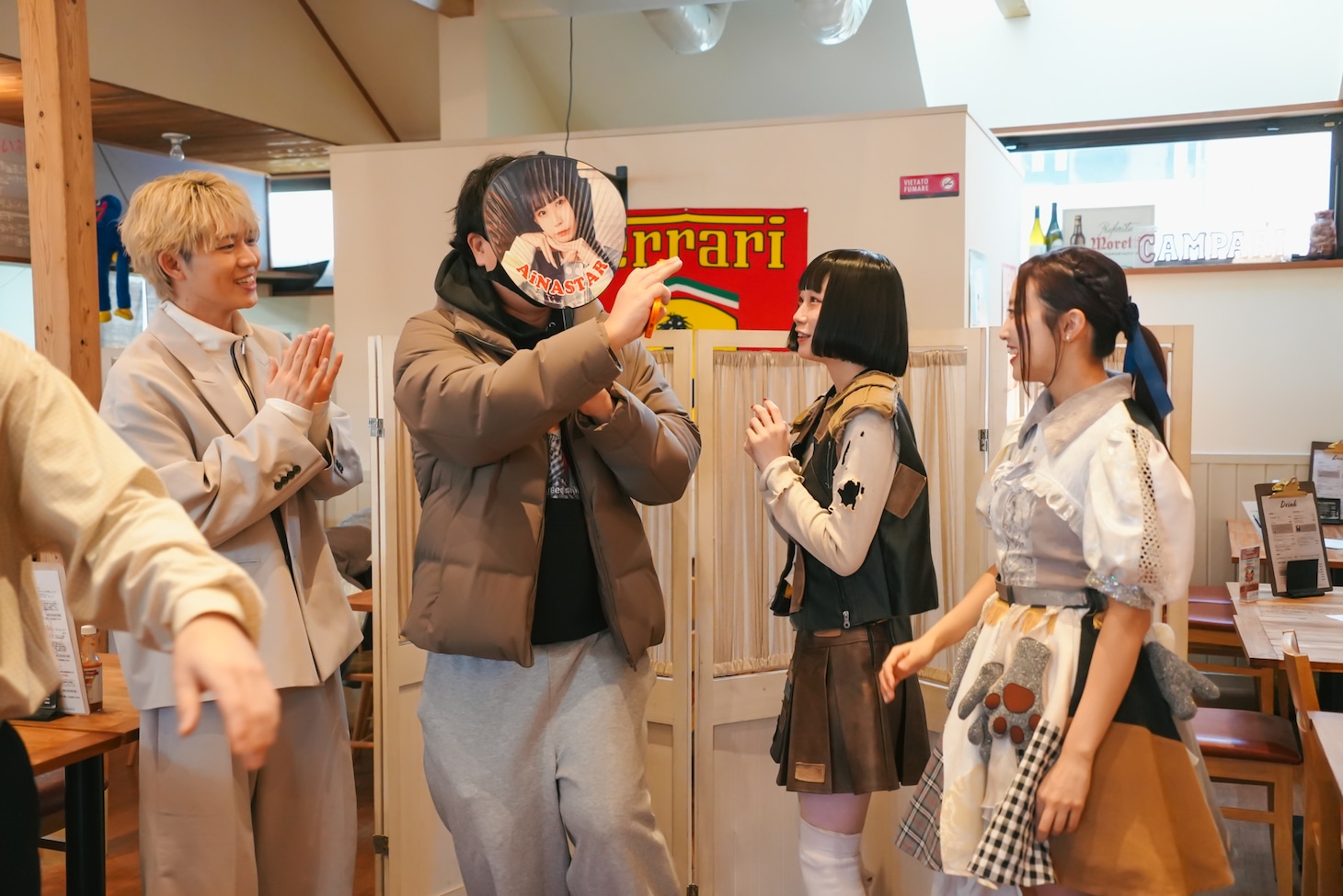 RYUUSEi（BiTE A SHOCK）、アイナスター推しと見られるファン、マチルダー・ツインズ（ASP）、モモチ・ンゲール（豆柴の大群）。