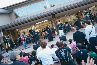 NEMPiRE、名称非公開のトギーとヒューガー。