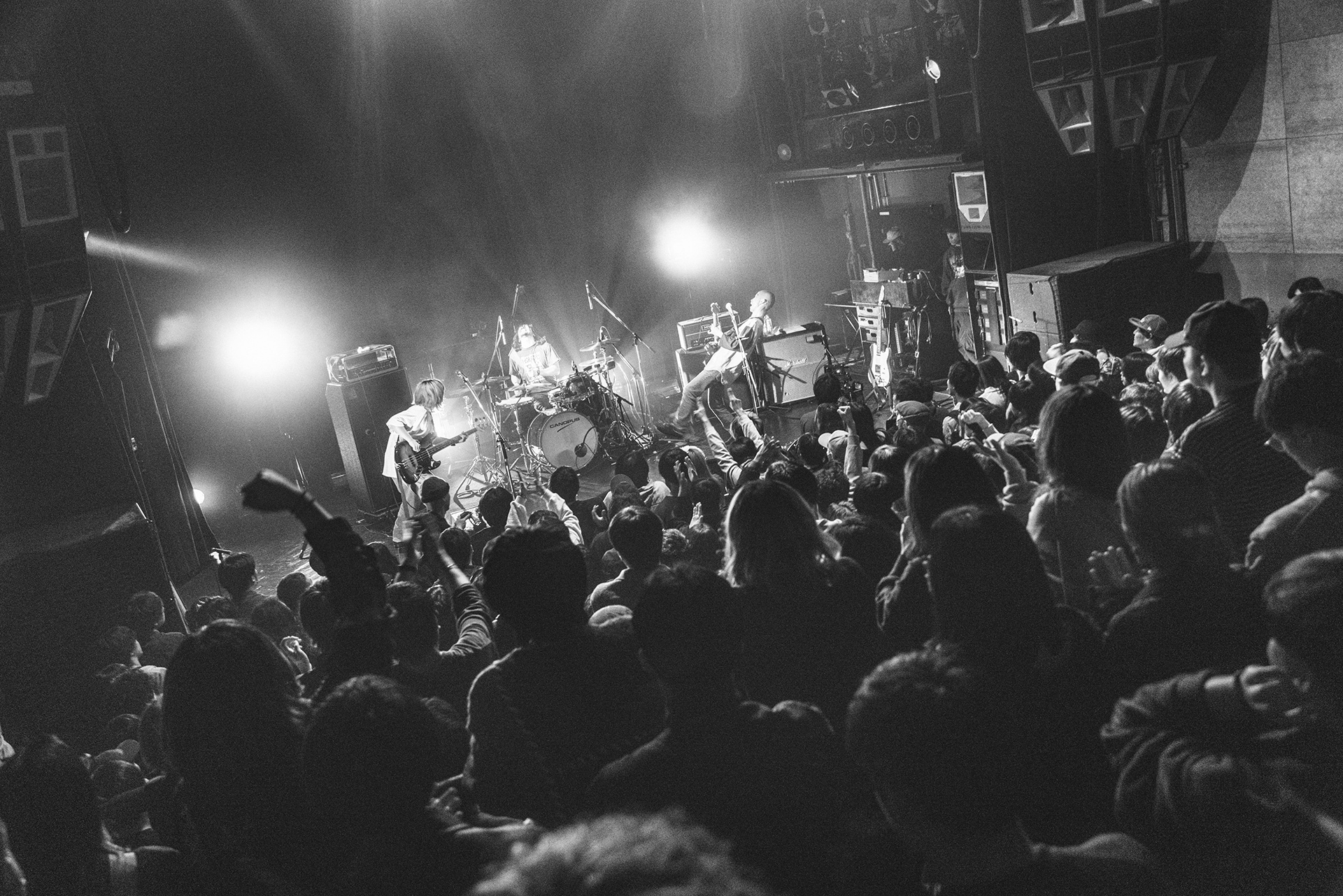 Nikoん初のライブアルバム、O-EASTワンマン会場で限定販売 - 音楽ナタリー