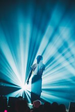 岩橋玄樹「GENKI IWAHASHI White Belle」の様子。