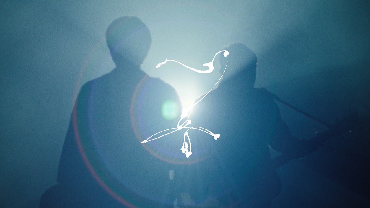 ゆずが多彩な光に包まれて2人きりで歌う、ニューアルバム表題曲「心音」ミュージックビデオ公開