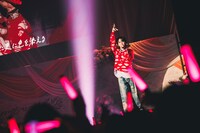 岩橋玄樹「GENKI IWAHASHI White Belle」の様子。