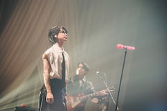 岩橋玄樹とFairyが過ごした特別なバレンタインデー、生バンドとともにパフォーマンス