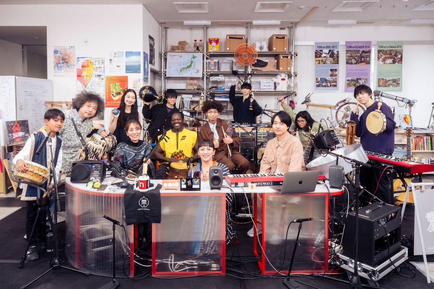 「tiny desk concerts JAPAN」より。（写真提供：NHK）