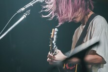 鈴木実貴子（Vo, G / 鈴木実貴子ズ）