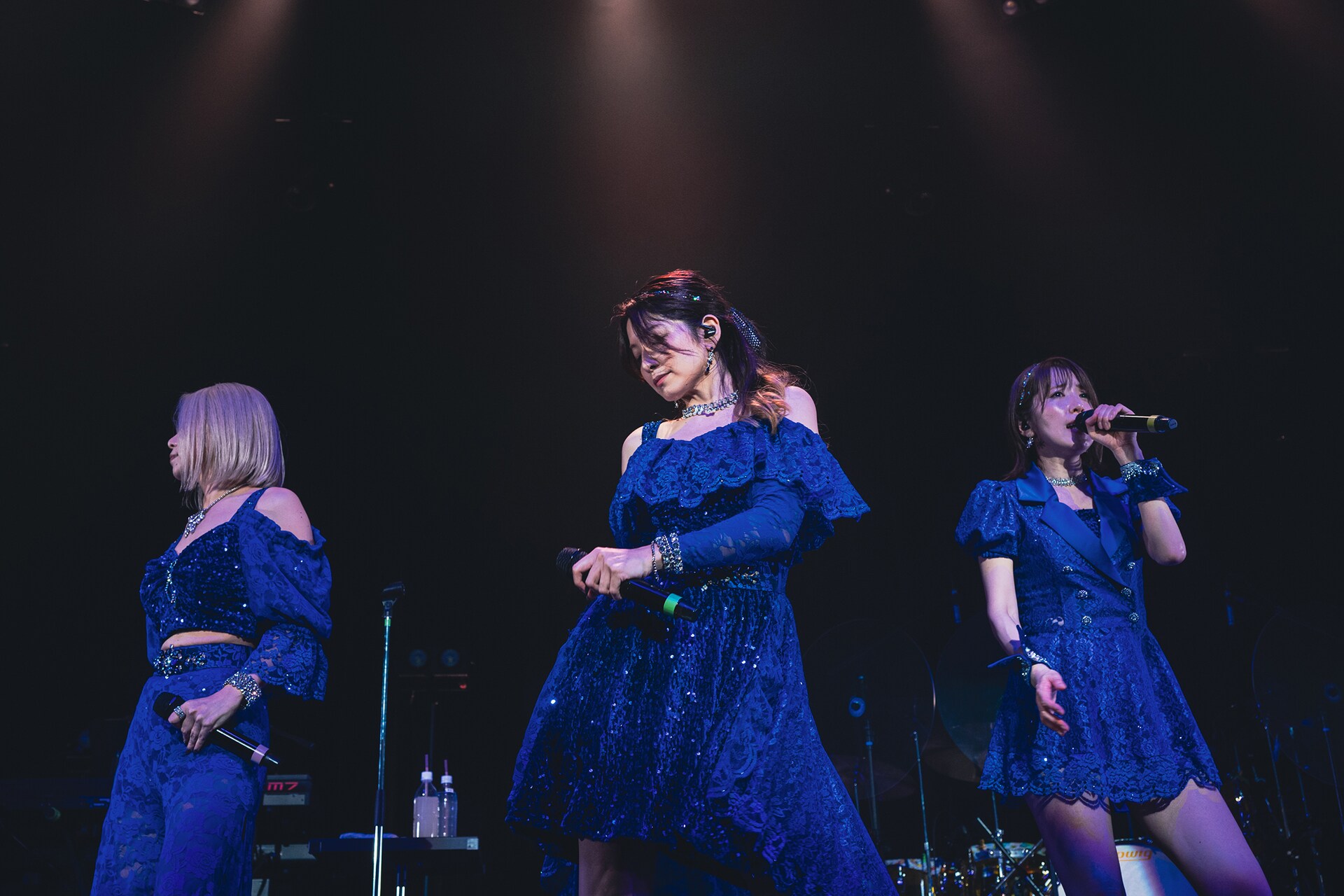 メロン記念日、青い不死鳥に！25周年の限定復活期間を締めくくるZepp