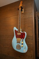 FeederのTAKAが作ったギター。