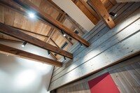 「MUSIC inn Fujieda」スタジオの目玉、高い天井。