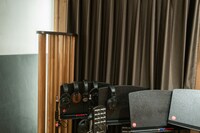 「MUSIC inn Fujieda」スタジオにあるヘッドフォン。