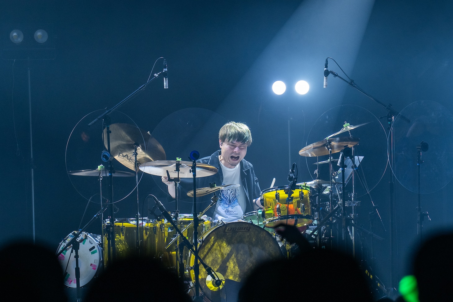 バンドメンバーの稲田一朗（Dr）。