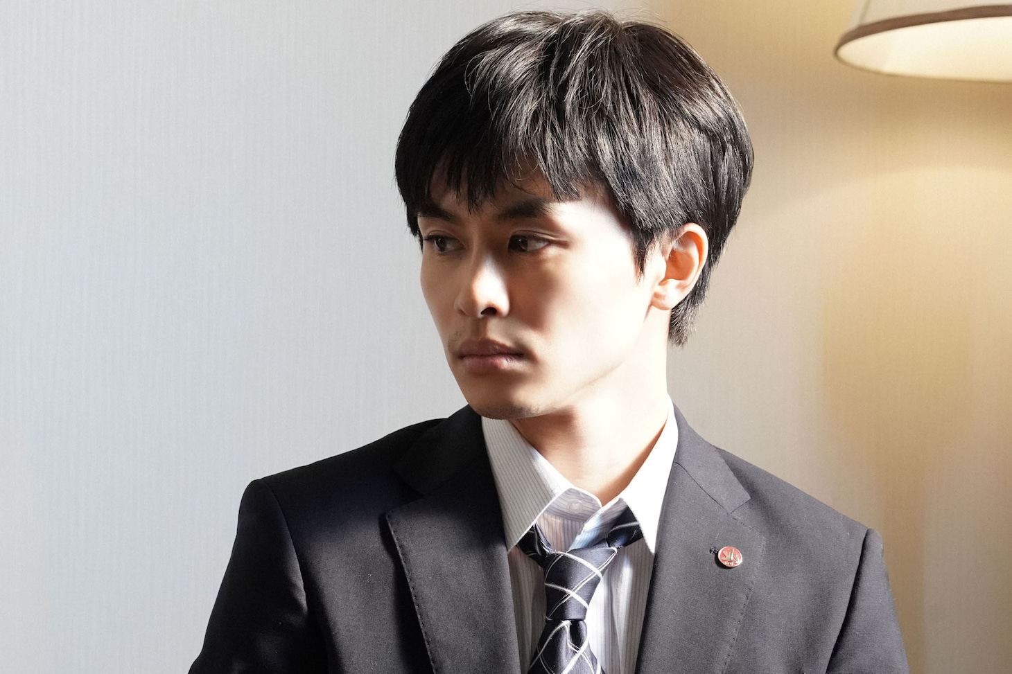 草川拓弥演じる伊澤嘉人。©︎フジテレビ