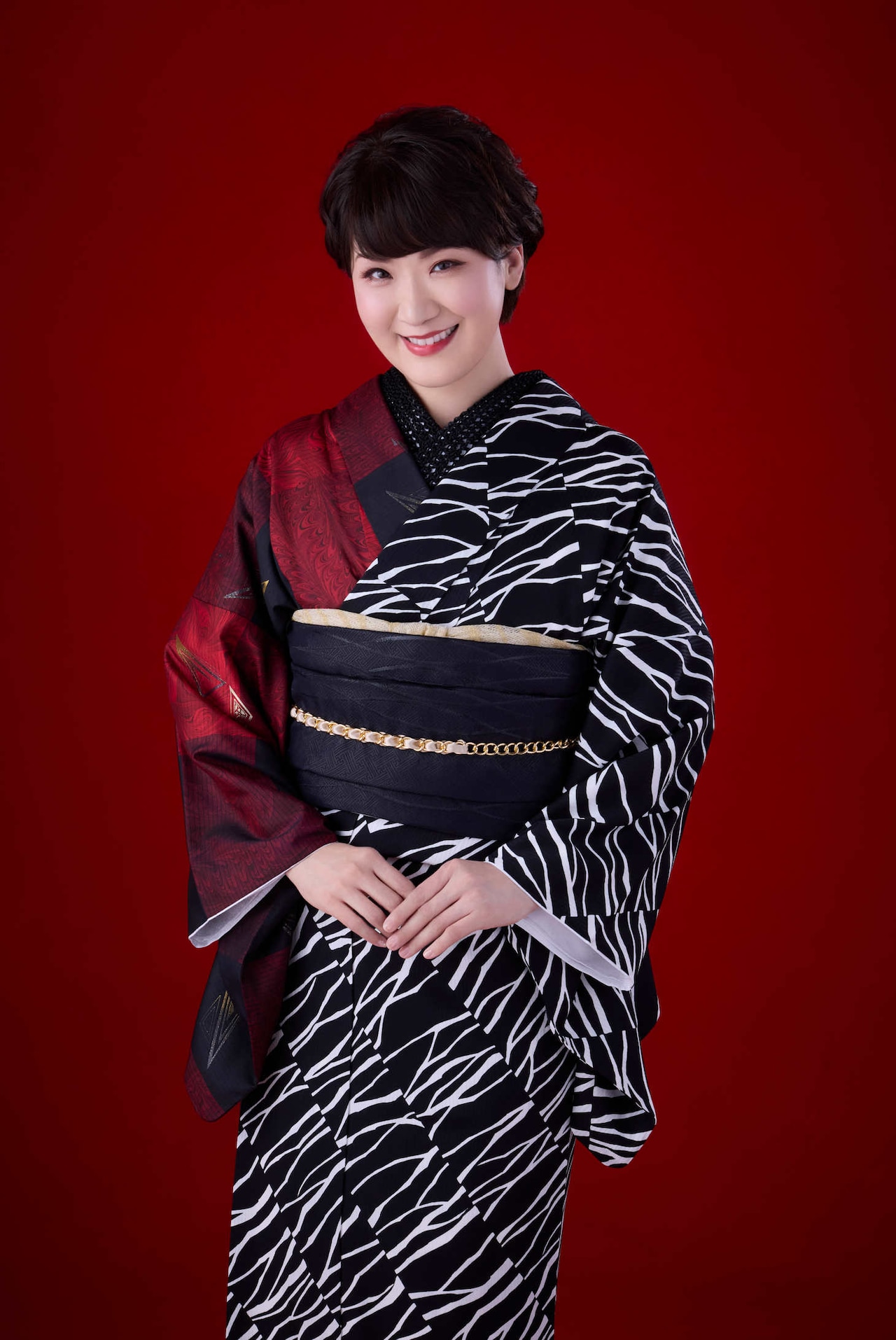 市川由紀乃、身体に電流が走ったような新曲「ちりぬるを」で2026年の勝負に出る