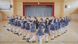 AKB48「名残り桜」MVより。©AKB48