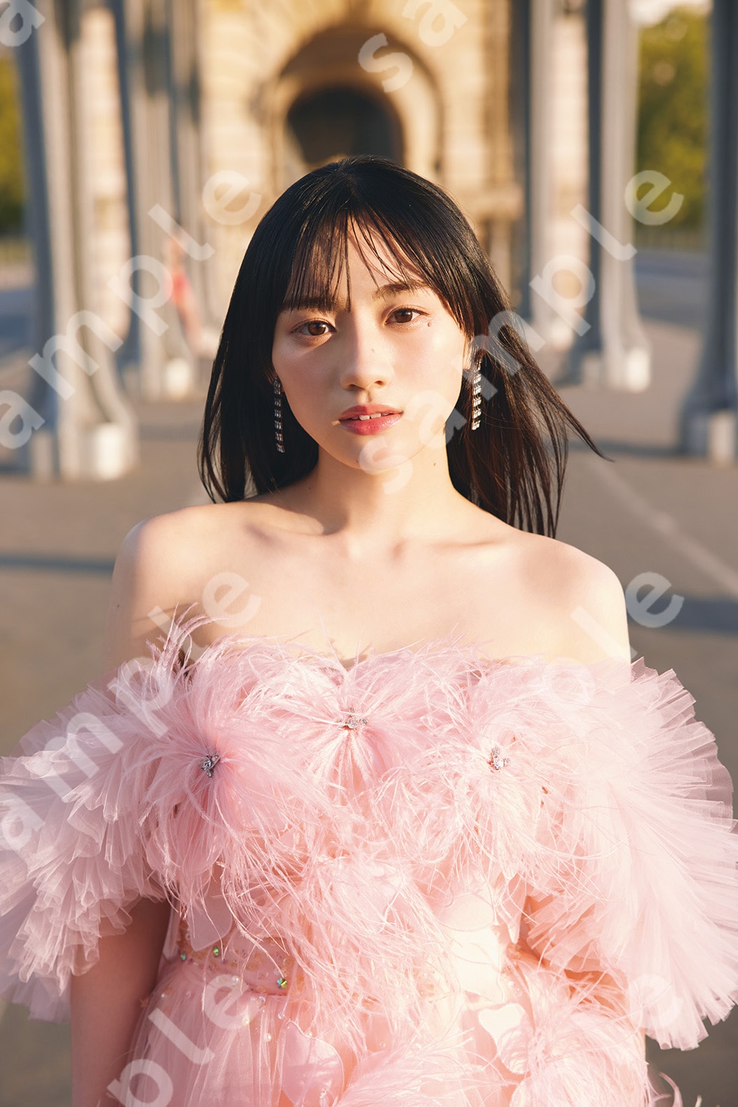 川﨑桜（乃木坂46）1stソロ写真集「エチュード」タワーレコード渋谷店購入者特典の折り目なしB3ポスターデザイン。