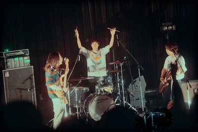 Fallsheeps（撮影：稲垣ルリコ）