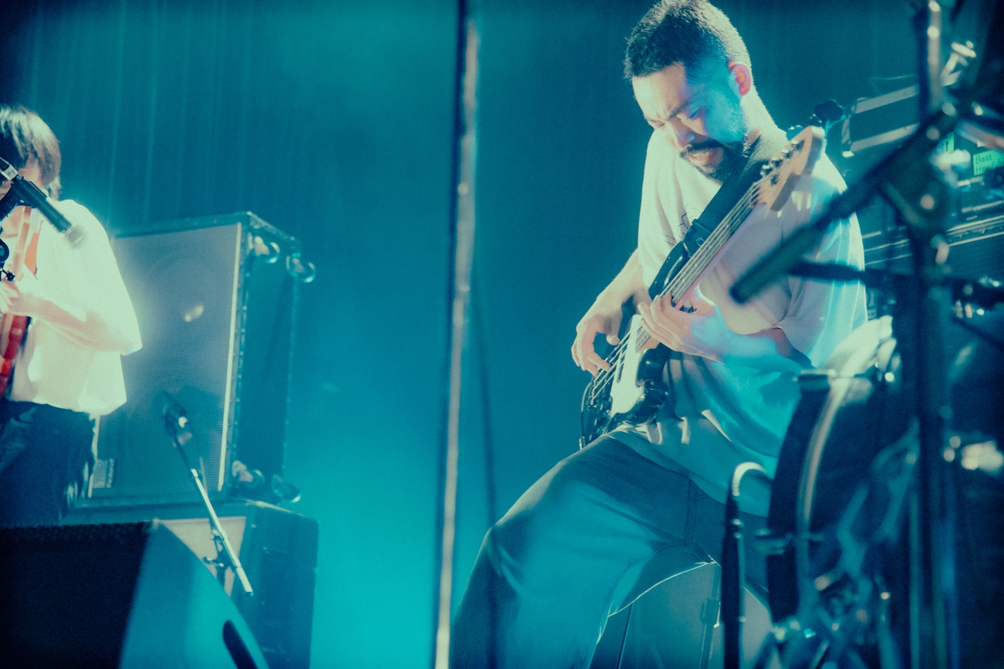 ガッツ aka こまけん（B / 神々のゴライコーズ）（撮影：稲垣ルリコ）