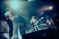 神々のゴライコーズ（撮影：稲垣ルリコ）