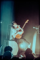 藤原忠（G / 神々のゴライコーズ）（撮影：稲垣ルリコ）