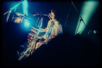 グレート橋本（Dr, Vo / 神々のゴライコーズ）（撮影：稲垣ルリコ）