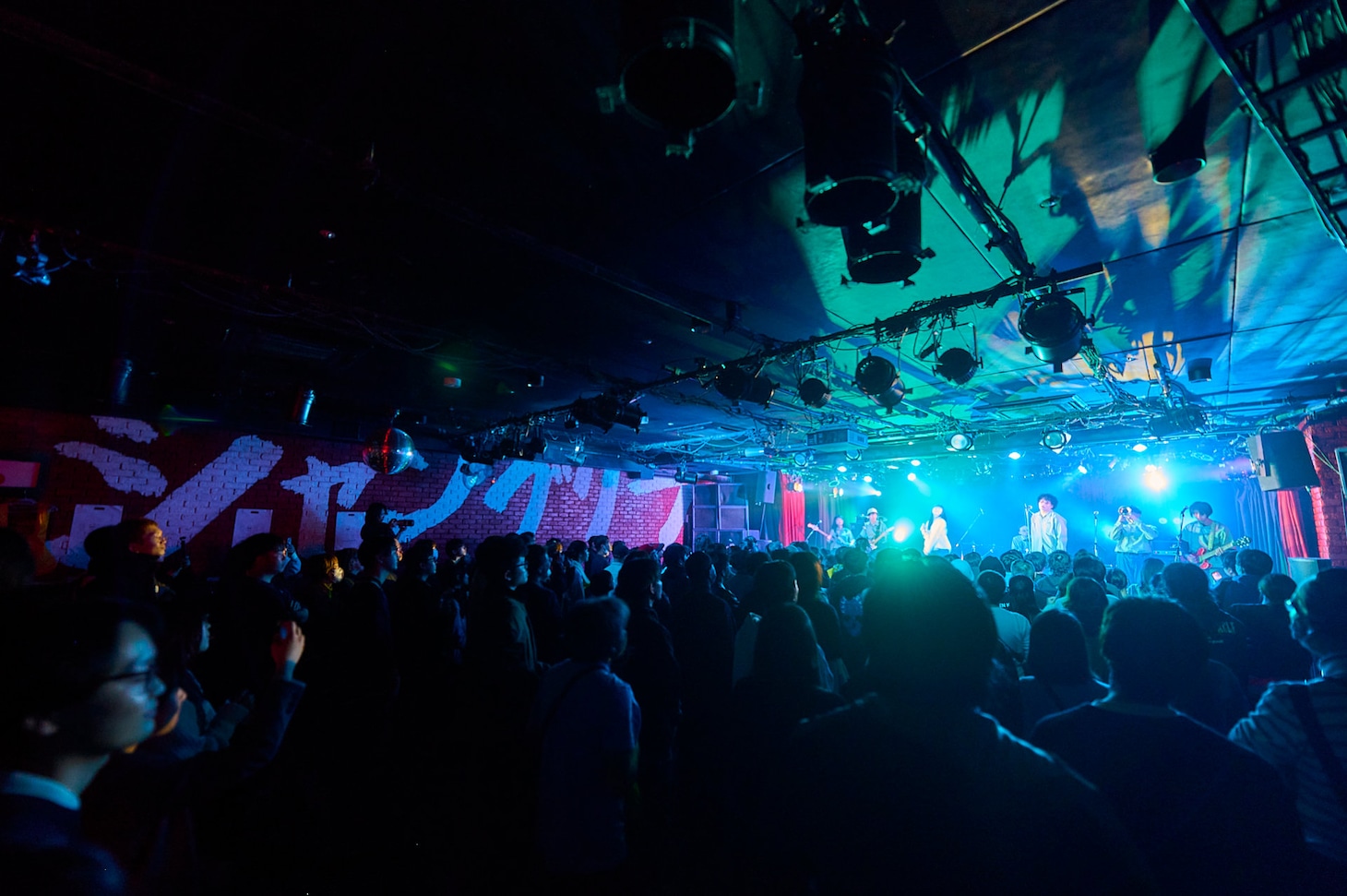 少年キッズボウイ（撮影：大橋祐希）