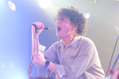 こーしくん（Vo）（撮影：大橋祐希）