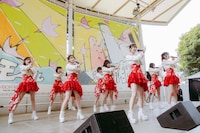 「Juice=Juice 20thシングル『四の五の言わず颯（さっ）と別れてあげた / 盛れ！ミ・アモーレ』発売記念ミニライブ＆お見送り会」の様子。