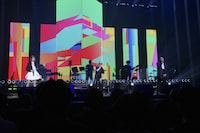 左からmelody.、VERBAL、山本領平。