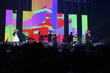 左からmelody.、VERBAL、山本領平。