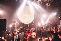 井上園子（BAND SET）ワンマンライブの様子。（Photo by Retsu Narushima）