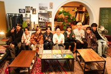 timeleszメンバーといとうあさこ。©日本テレビ