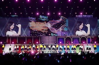 「乃木坂46 5th ALBUM MEMORIAL LIVE『My respect』」の様子。（写真提供：乃木坂46LLC）