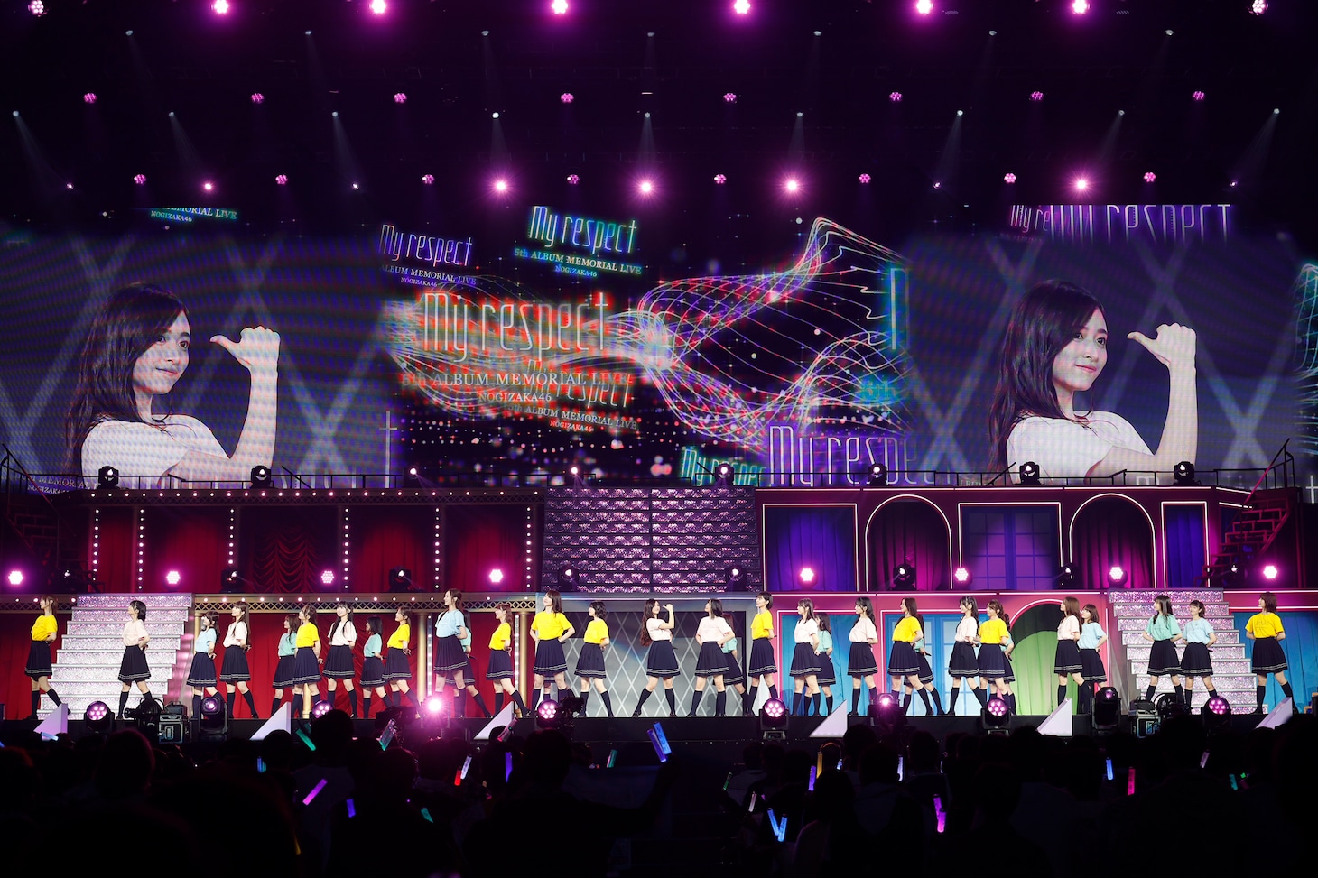 「乃木坂46 5th ALBUM MEMORIAL LIVE『My respect』」の様子。（写真提供：乃木坂46LLC）
