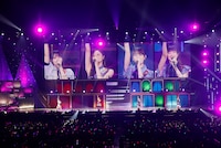 「乃木坂46 5th ALBUM MEMORIAL LIVE『My respect』」より、3期生のパフォーマンス。（写真提供：乃木坂46LLC）