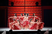 「乃木坂46 5th ALBUM MEMORIAL LIVE『My respect』」より、5期生のパフォーマンス。（写真提供：乃木坂46LLC）