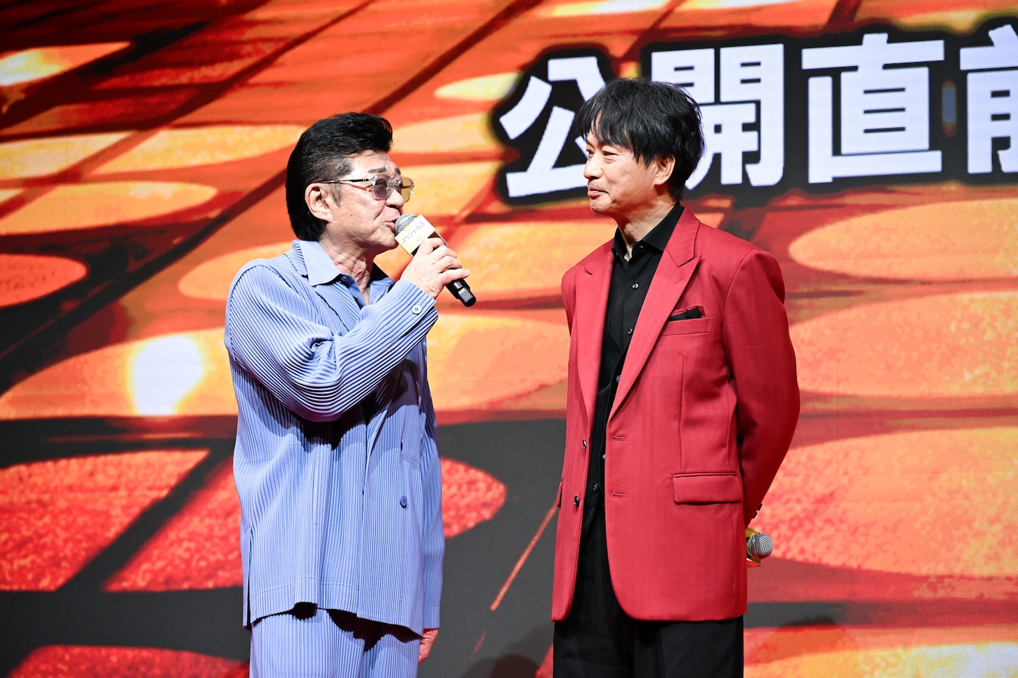 左から小沢仁志、椎名桔平。