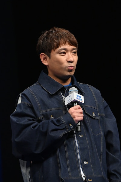 酒井健太（アルコ＆ピース）