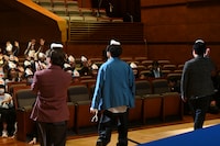 会場をあとにするsumika。