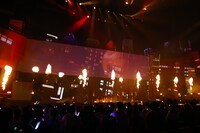 「≠ME 7周年コンサート『≠ME 7th ANNIVERSARY PREMIUM CONCERT』」の様子。©YOANI