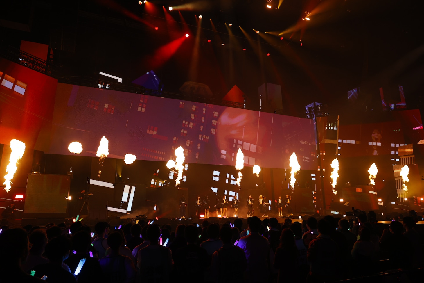 「≠ME 7周年コンサート『≠ME 7th ANNIVERSARY PREMIUM CONCERT』」の様子。©YOANI