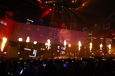 「≠ME 7周年コンサート『≠ME 7th ANNIVERSARY PREMIUM CONCERT』」の様子。©YOANI