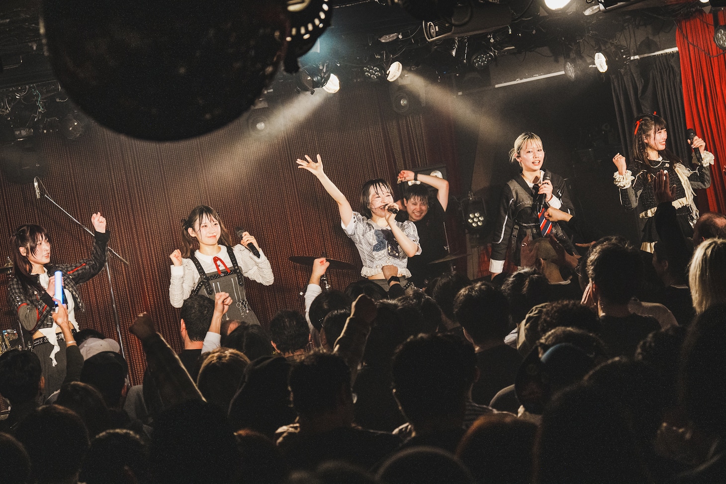 RAY（撮影：ヤギタツノリ）