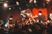moreruによるライブの様子。（撮影：ヤギタツノリ）