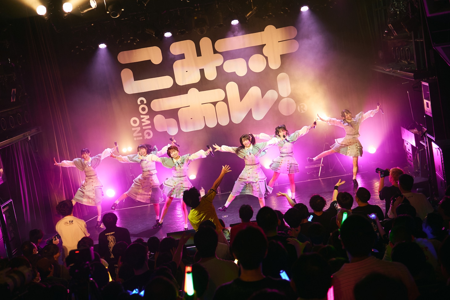 「こみっきゅおん！ONE MAN LIVE『青春吐息』」の様子。（Photo by Jumpei Yamada［Bright Idea］）