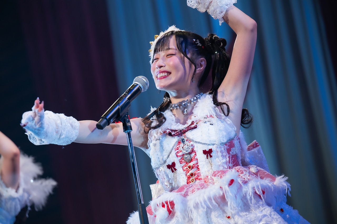 M!LK「好きすぎて滅！」をカバーして「滅！」ポーズを決める岸みゆ。